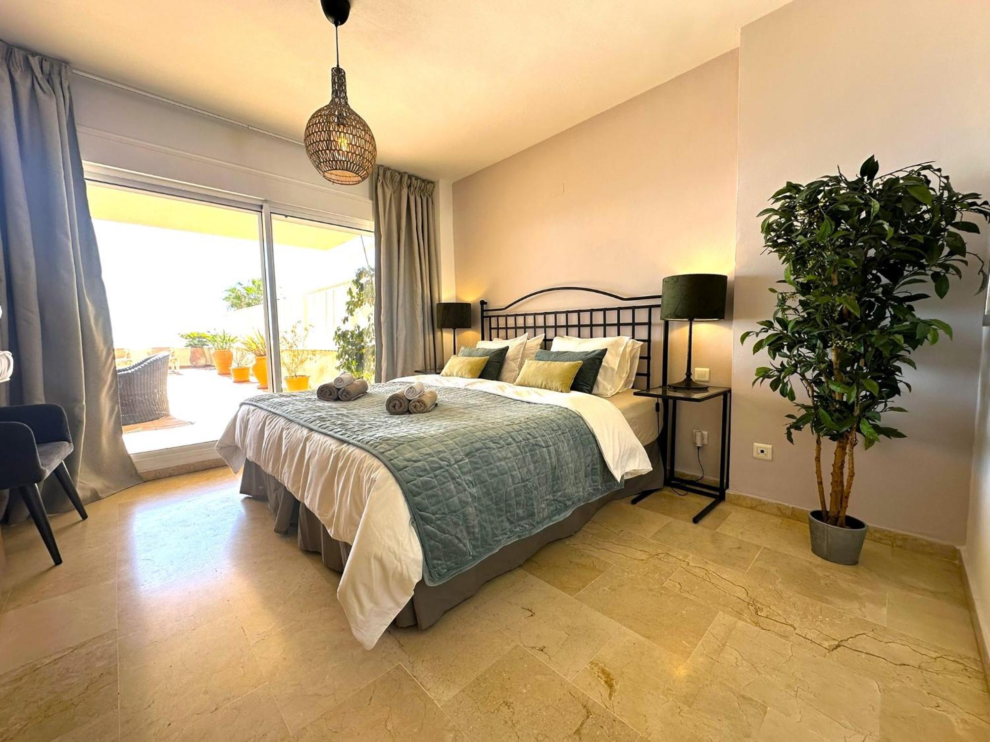 Apartments Bermuda Beach เอสเตโปนา ภายนอก รูปภาพ