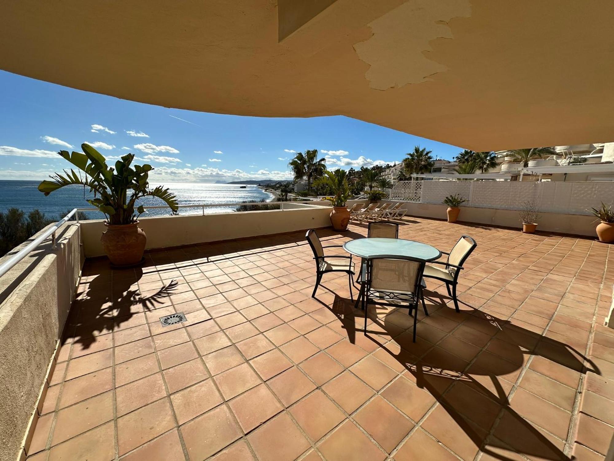 Apartments Bermuda Beach เอสเตโปนา ภายนอก รูปภาพ