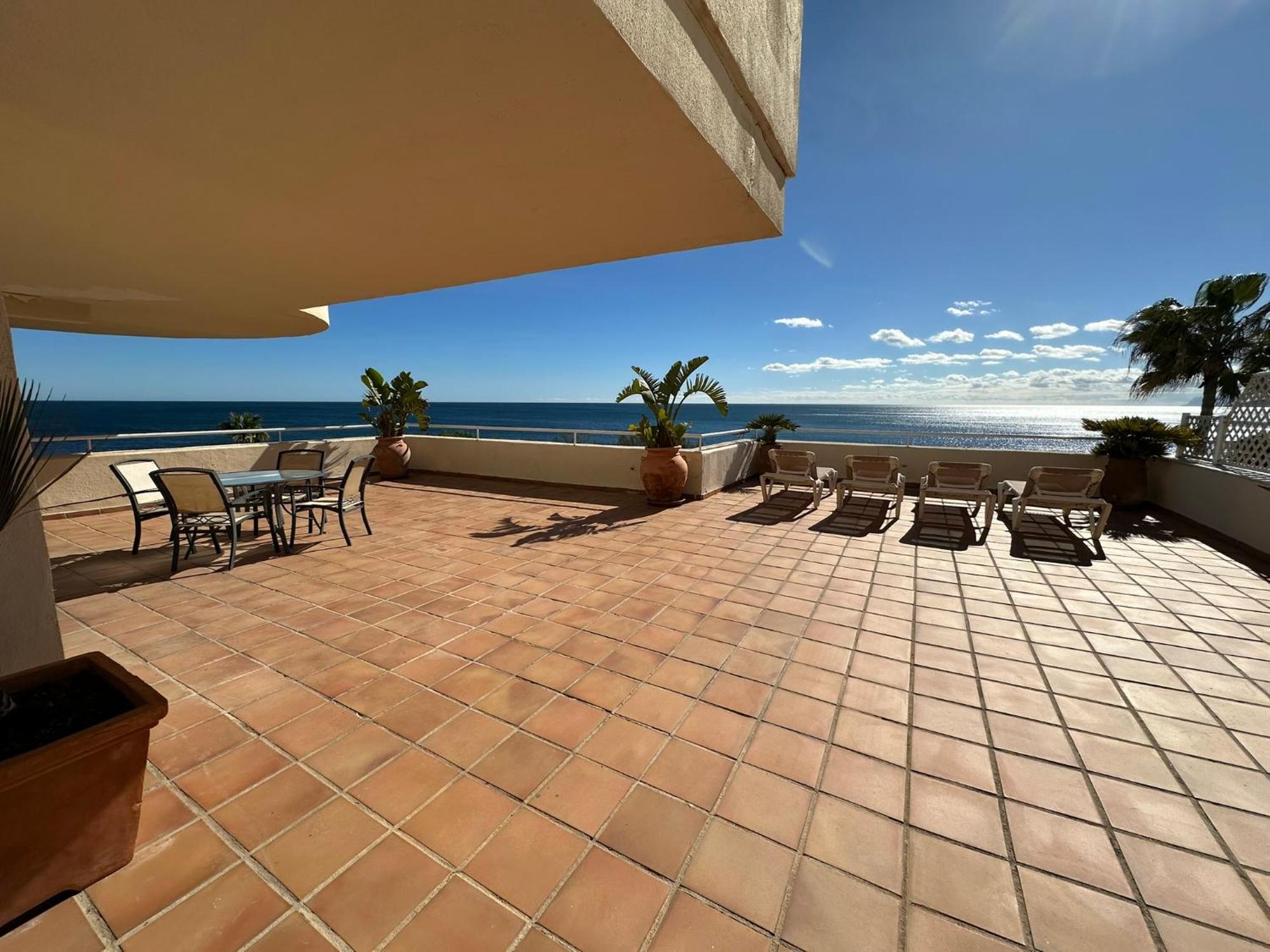 Apartments Bermuda Beach เอสเตโปนา ภายนอก รูปภาพ