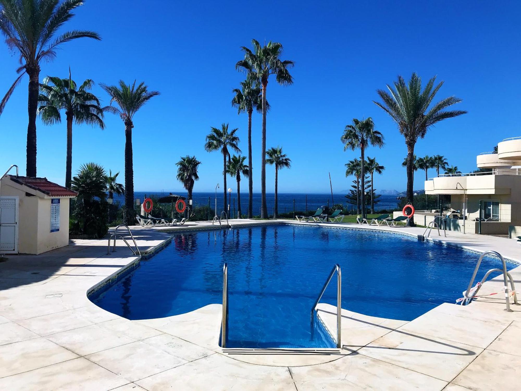 Apartments Bermuda Beach เอสเตโปนา ภายนอก รูปภาพ